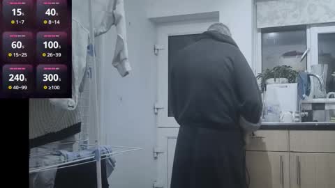 Snapshot of playme828530 chatting on November 2, 1:30 am Play Me online show from November 2, 1:30 am