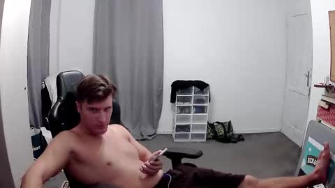 Snapshot of plkrisztian chatting on September 11, 8:53 pm plkrisztian online show from September 11, 8:53 pm