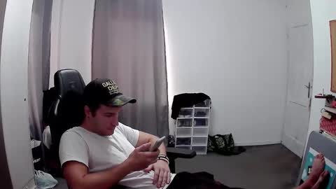 Snapshot of plkrisztian chatting on October 9, 2:59 pm plkrisztian online show from October 9, 2:59 pm