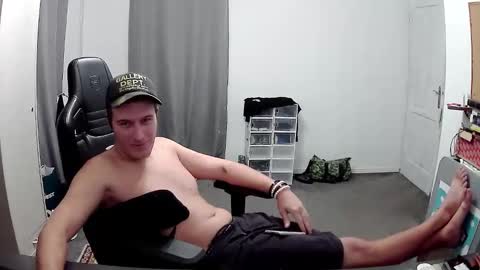 Snapshot of plkrisztian chatting on October 29, 11:50 pm plkrisztian online show from October 29, 11:50 pm