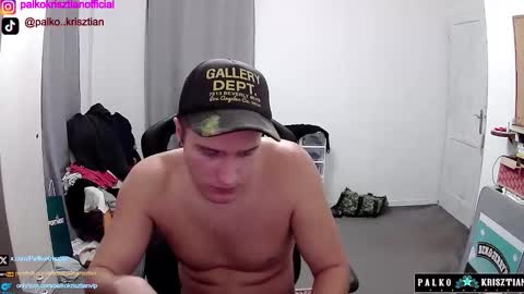 Snapshot of plkrisztian chatting on December 3, 5:44 pm plkrisztian online show from December 3, 5:44 pm