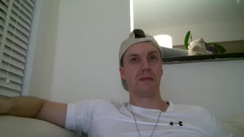 Snapshot of ploki2000 chatting on November 15, 5:42 pm Kevin online show from November 15, 5:42 pm