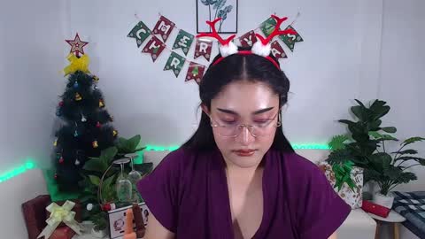 Snapshot of ploysaithailand chatting on December 11, 5:04 pm Ploysai online show from December 11, 5:04 pm