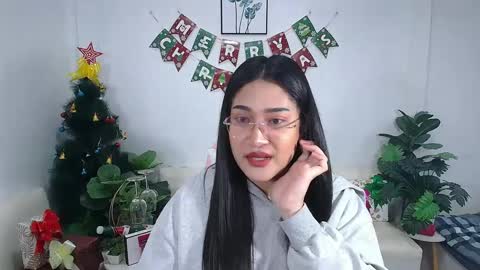 Snapshot of ploysaithailand chatting on January 13, 12:41 am Ploysai online show from January 13, 12:41 am