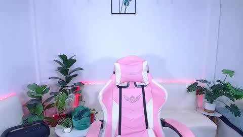 Snapshot of ploysaithailand chatting on November 9, 7:06 am Ploysai online show from November 9, 7:06 am