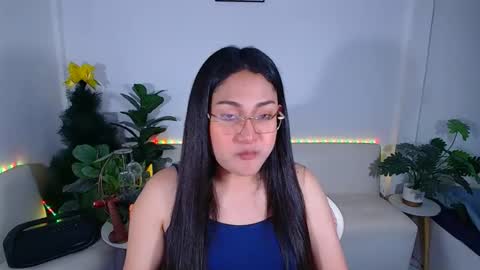 Snapshot of ploysaithailand chatting on December 15, 7:56 am Ploysai online show from December 15, 7:56 am