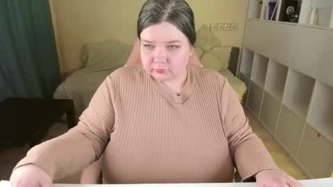 Alice online show from November 14, 4:38 pm