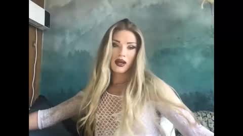 Pluto pullin online show from April 9, 2:33 pm