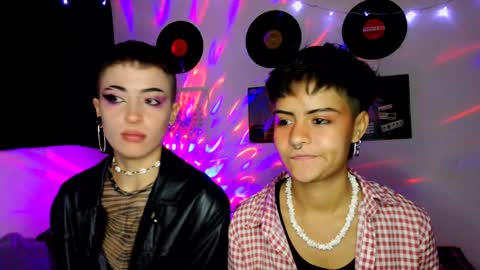   online show from December 5, 10:12 pm