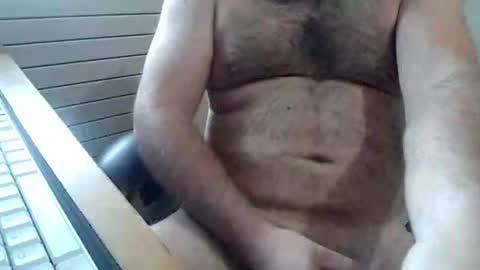 Snapshot of poazergg95 chatting on November 26, 11:22 am poazergg95 online show from November 26, 11:22 am