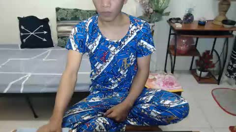 Snapshot of pocabigshane chatting on December 3, 9:44 am SHANE online show from December 3, 9:44 am