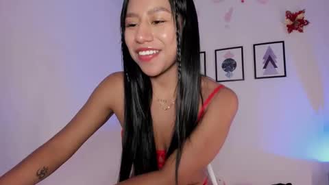 Snapshot of pocahontas_sensual chatting on February 15, 8:01 pm Jasmine online show from February 15, 8:01 pm