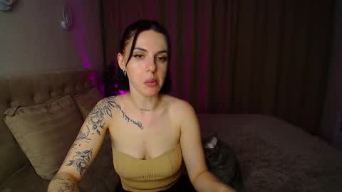 poison_inyour_mind online show from December 2, 7:31 pm