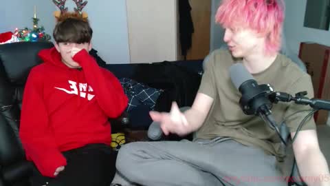 Snapshot of polarny05 chatting on December 13, 9:53 pm Polarny online show from December 13, 9:53 pm