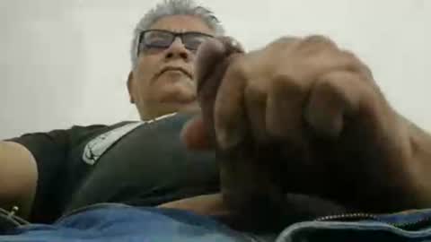 Snapshot of poli475 chatting on November 27, 6:10 pm poli online show from November 27, 6:10 pm