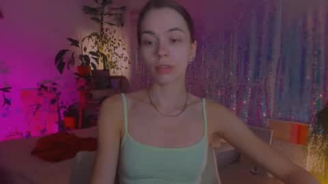 Snapshot of poli__ chatting on December 4, 9:57 pm Martha online show from December 4, 9:57 pm