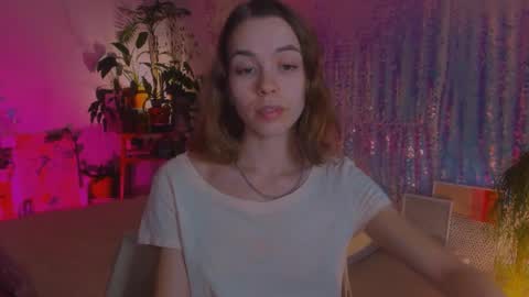 Snapshot of poli__ chatting on December 17, 12:12 am Martha online show from December 17, 12:12 am