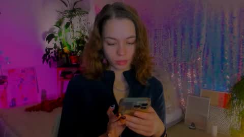 Snapshot of poli__ chatting on December 20, 9:39 pm Martha online show from December 20, 9:39 pm