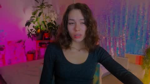 Snapshot of poli__ chatting on January 1, 5:43 am Martha online show from January 1, 5:43 am