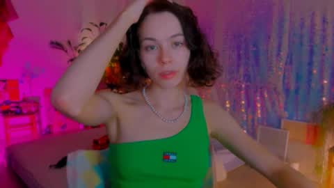 Snapshot of poli__ chatting on February 16, 10:43 pm Martha online show from February 16, 10:43 pm