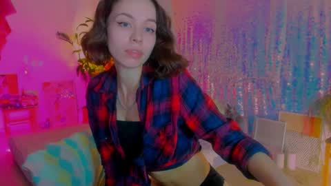 Snapshot of poli__ chatting on February 26, 12:49 am Martha online show from February 26, 12:49 am