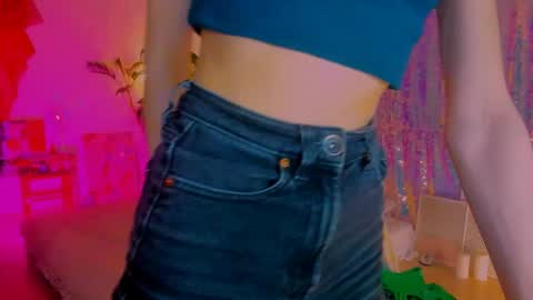 Snapshot of poli__ chatting on February 28, 6:20 pm Martha online show from February 28, 6:20 pm