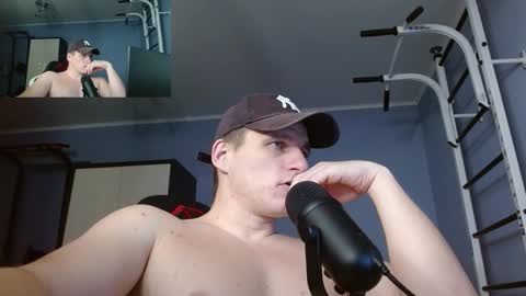 Poliglotjoe2 online show from January 12, 1:44 am