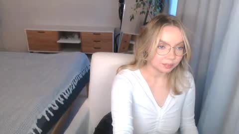 Snapshot of polinajones chatting on November 21, 11:20 am PolinaJones online show from November 21, 11:20 am