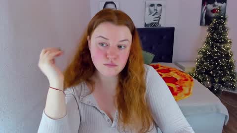 Snapshot of polinasallivan chatting on December 29, 10:56 am Polina online show from December 29, 10:56 am