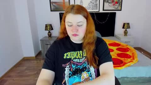 Snapshot of polinasallivan chatting on January 12, 7:53 am Polina online show from January 12, 7:53 am