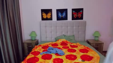 Snapshot of polinasallivan chatting on January 17, 8:13 am Polina online show from January 17, 8:13 am