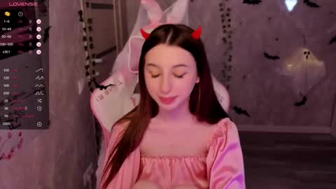 Snapshot of pollyhill1 chatting on October 13, 6:41 pm online show from October 13, 6:41 pm