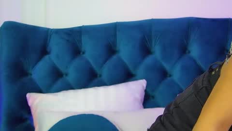 Polly online show from February 3, 6:22 am