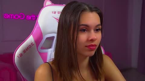 Polly online show from March 21, 8:19 am