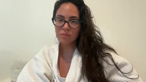 Snapshot of pollyyypocket chatting on November 1, 7:38 pm Polly Pocket online show from November 1, 7:38 pm