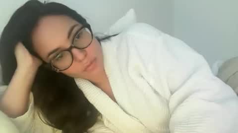 Snapshot of pollyyypocket chatting on November 8, 4:18 pm Polly Pocket online show from November 8, 4:18 pm