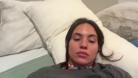 Snapshot of pollyyypocket chatting on November 16, 5:46 am Polly Pocket online show from November 16, 5:46 am