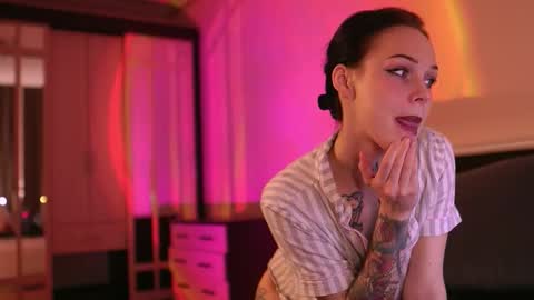 Megan.online  online show from September 13, 7:24 pm