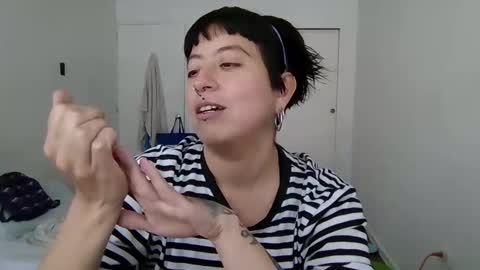 Snapshot of poly_mer chatting on December 19, 9:11 pm Poly online show from December 19, 9:11 pm