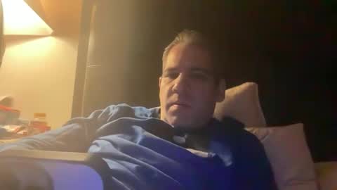 Snapshot of ponchynyc chatting on November 5, 2:55 am PONCH online show from November 5, 2:55 am