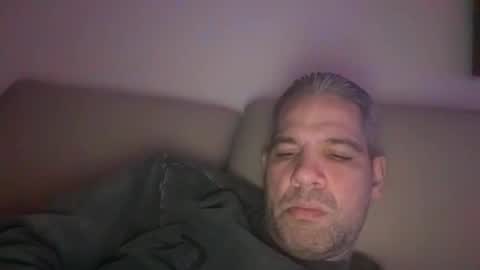 Snapshot of ponchynyc chatting on November 25, 4:23 am PONCH online show from November 25, 4:23 am