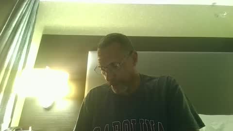 Snapshot of poolguy2496 chatting on November 16, 5:46 am poolguy2496 online show from November 16, 5:46 am