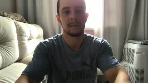 Snapshot of poormanbr chatting on November 8, 5:23 pm poormanbr online show from November 8, 5:23 pm