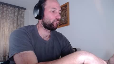 Snapshot of popadosik_mod chatting on March 3, 10:43 am Popadosik mod online show from March 3, 10:43 am