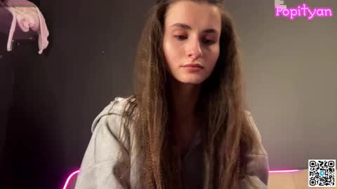 Snapshot of popityan chatting on October 13, 5:18 am Louise see you on December 1 at 2200 UTC3 online show from October 13, 5:18 am