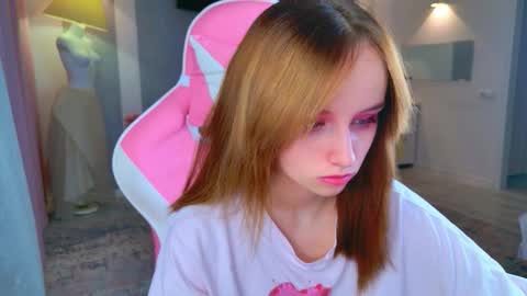 Snapshot of popjenny chatting on December 2, 11:26 am Hi Daddy Im Jane online show from December 2, 11:26 am