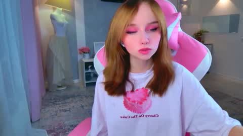 Snapshot of popjenny chatting on December 3, 11:30 am Hi Daddy Im Jane online show from December 3, 11:30 am