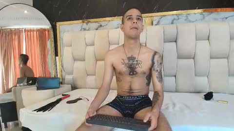 Snapshot of popopeye_ chatting on September 14, 7:57 pm popopeye_ online show from September 14, 7:57 pm