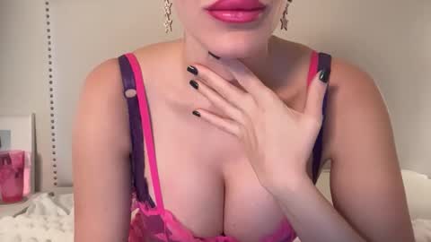 Snapshot of poppyknox chatting on December 3, 6:50 pm Poppy Knox online show from December 3, 6:50 pm