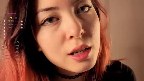 Snapshot of popy_star chatting on December 4, 10:40 pm Agnes online show from December 4, 10:40 pm